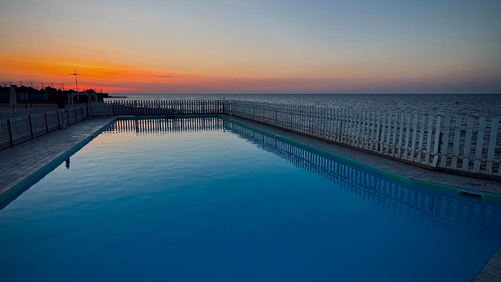Baia Sangiorgio Hotel & Beach Club Bari Exterior foto